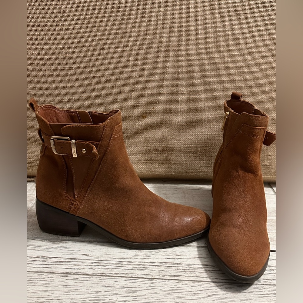 Lucca Lane Women's Meyna Terracotta Brown Suede Zip Gold Hardware Boots 8.5 EUC